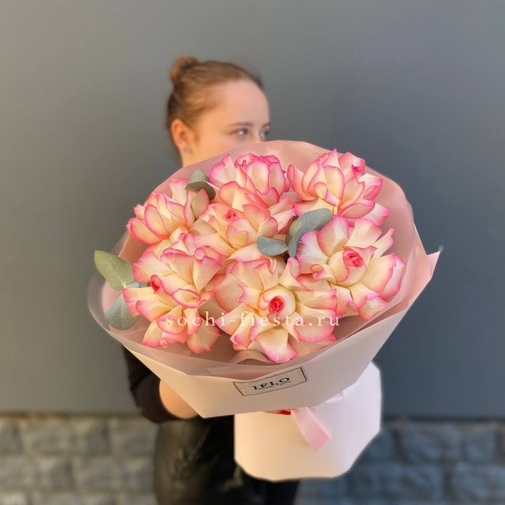 7 французских роз Джумилия в Красноярске