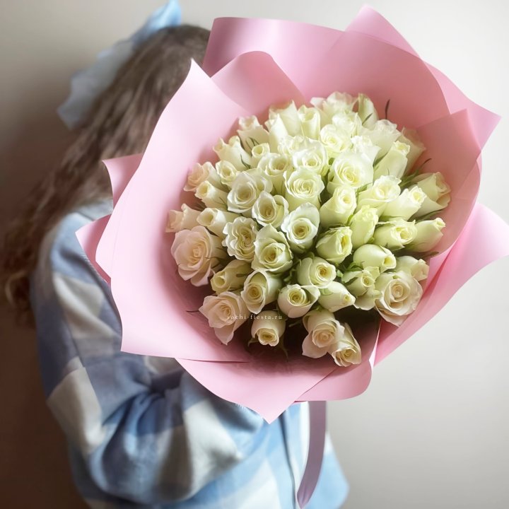 Букет из 51 белой розы (Кения) в Красноярске