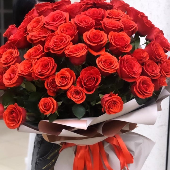 Букет высоких эквадорских роз  в Красноярске