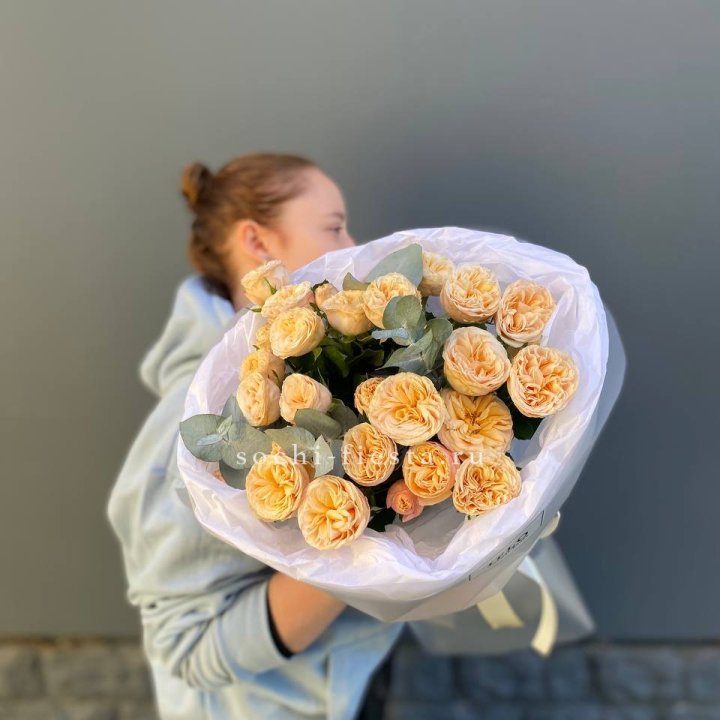 7 пионовидных роз в Красноярске