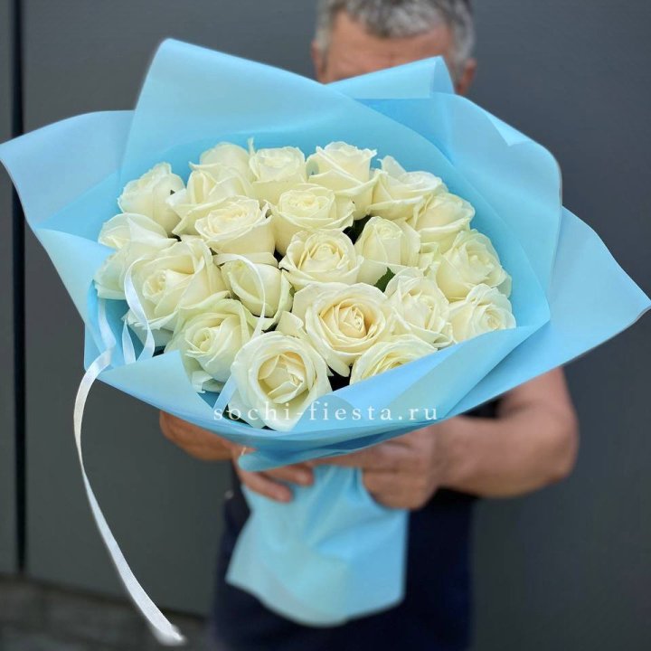 21 белая роза в Красноярске