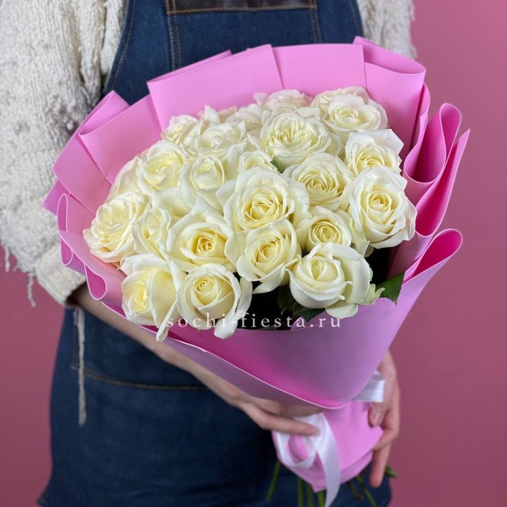 25 белых роз в Красноярске
