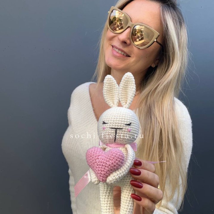 Зайка с сердцем ручной работы в Красноярске