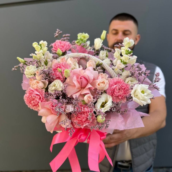 Цветочная корзина №1 в Красноярске