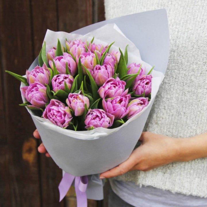 Букет пионовидных тюльпанов в Красноярске