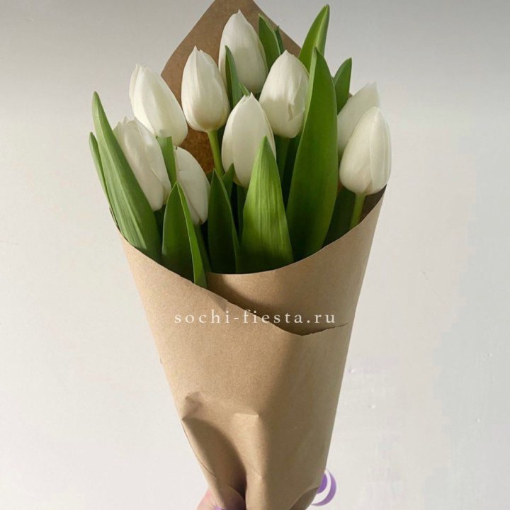 Букет белых тюльпанов в Красноярске