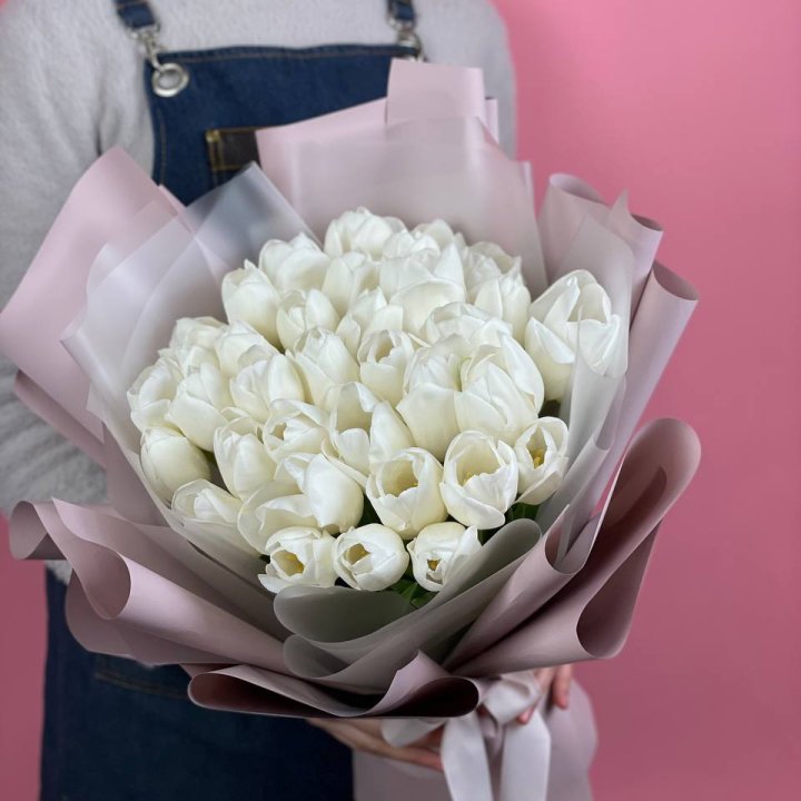 Букет белых тюльпанов "Пур-пур" в Красноярске