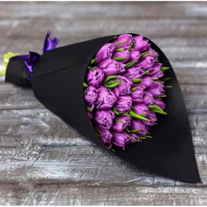 Пионовидные тюльпаны блэк в Красноярске