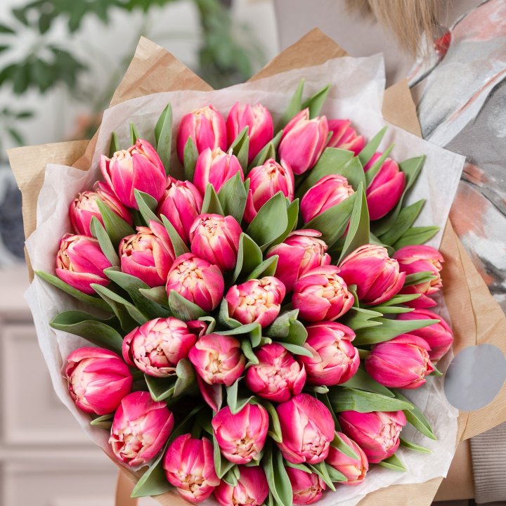 Букет пионовидных тюльпанов в Красноярске